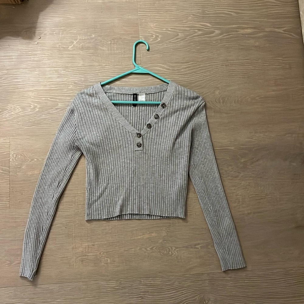 Divided Crop top